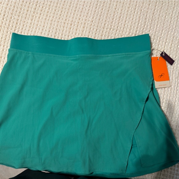 Green Asymmetrical Wrap Mini Skirt Athletic - Picture 1 of 2